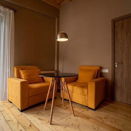 Hotel Lahili Mestia Ngoại thất bức ảnh