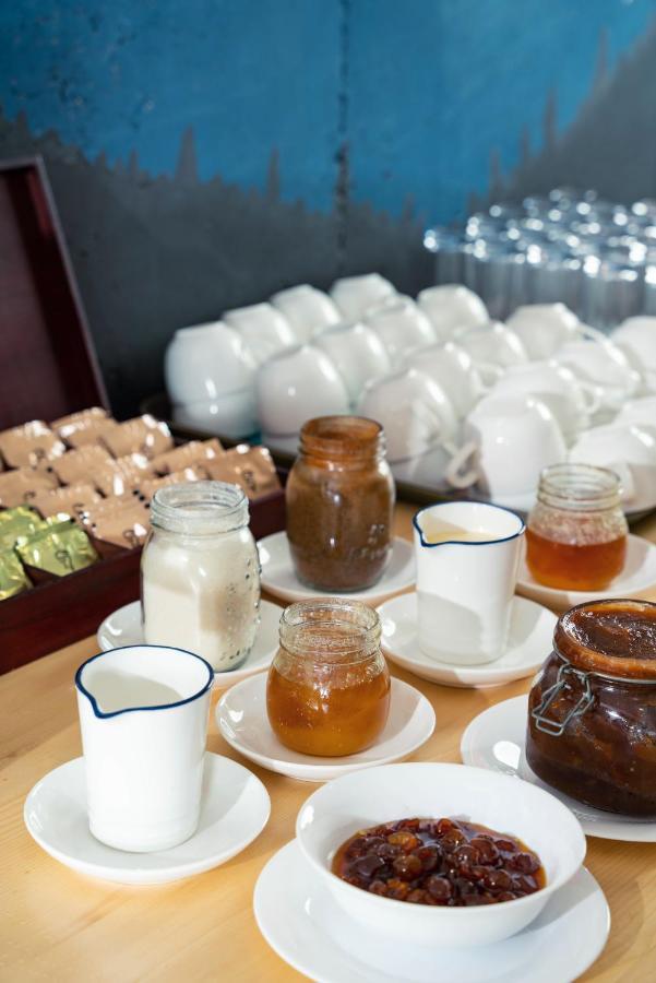 Hotel Lahili Mestia Ngoại thất bức ảnh