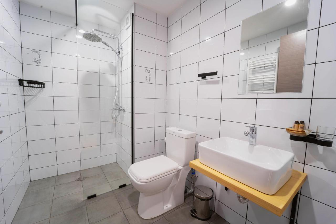 Hotel Lahili Mestia Ngoại thất bức ảnh