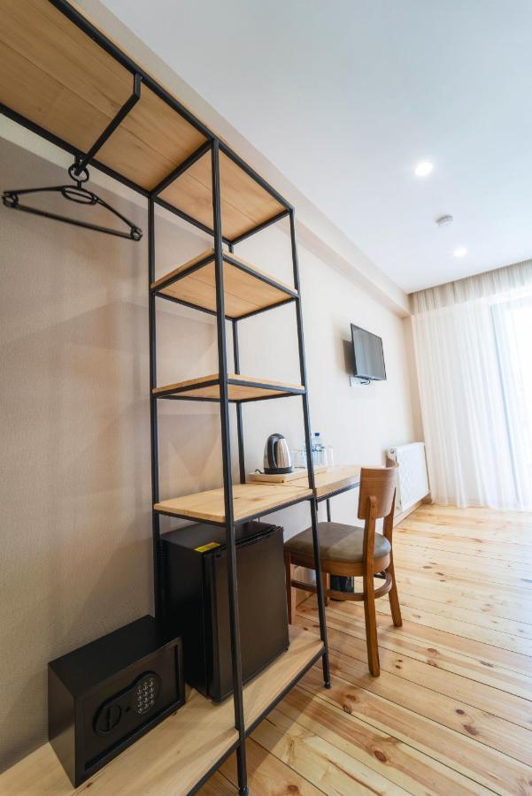 Hotel Lahili Mestia Ngoại thất bức ảnh