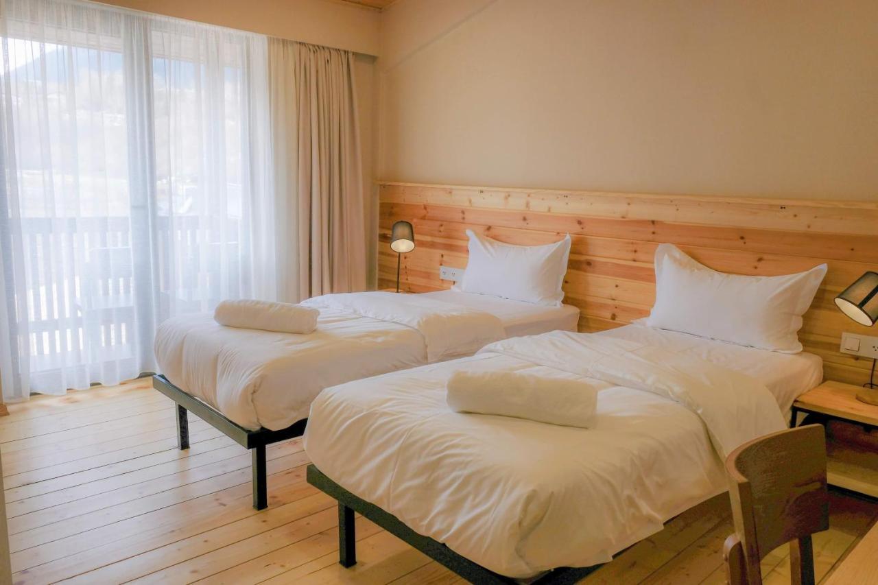 Hotel Lahili Mestia Ngoại thất bức ảnh
