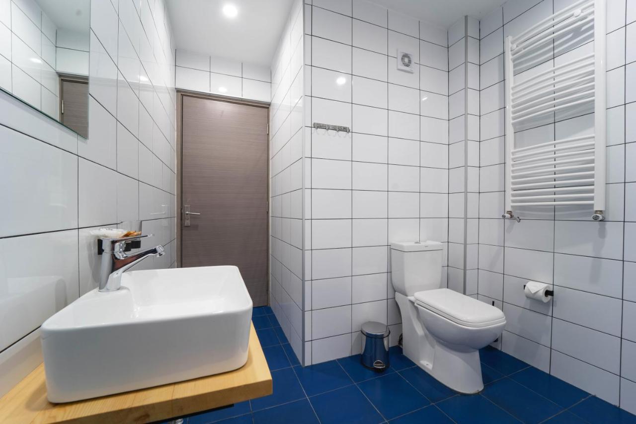 Hotel Lahili Mestia Ngoại thất bức ảnh